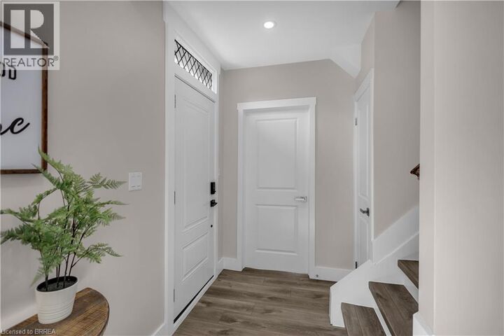 Property Photo:  40 Palace Street  ON N3T 3W7 