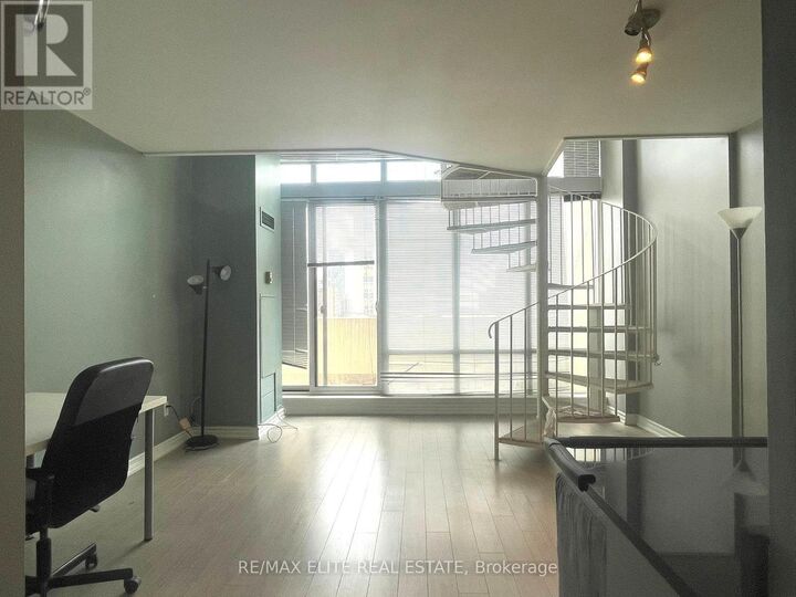 Property Photo:  25 Maitland Street 1502  ON M4Y 2W1 