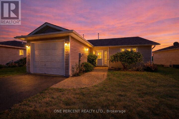 Property Photo: 14 Elmdale Drive ON K0K 3L0