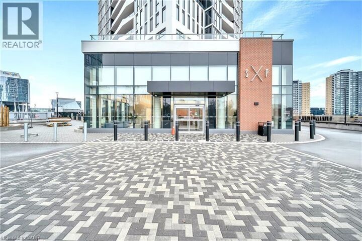 Property Photo:  25 Wellington Street 1110  ON N2G 0E4 