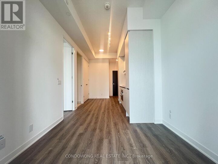 Property Photo:  180 Front Street East 2516  ON M5A 0A9 