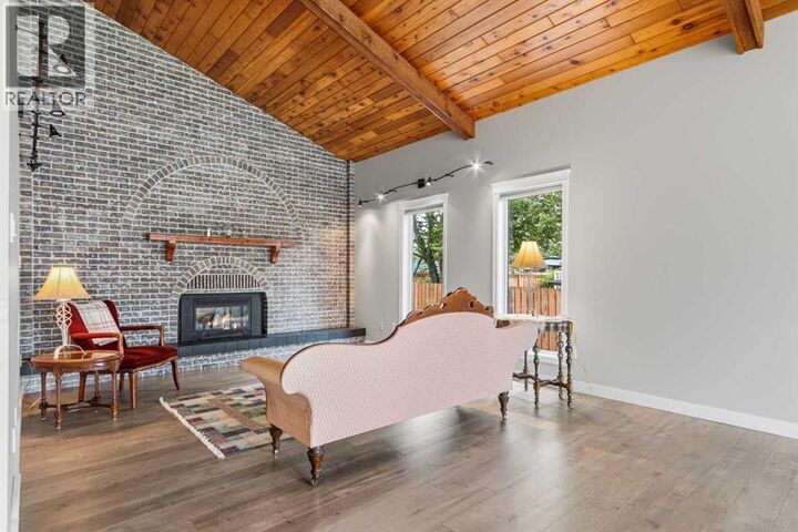 Property Photo:  5613 37 Street  AB T9V 1Z2 