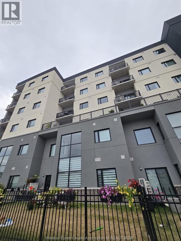Property Photo:  4300 Laurier Parkway 284  ON N9H 0R1 