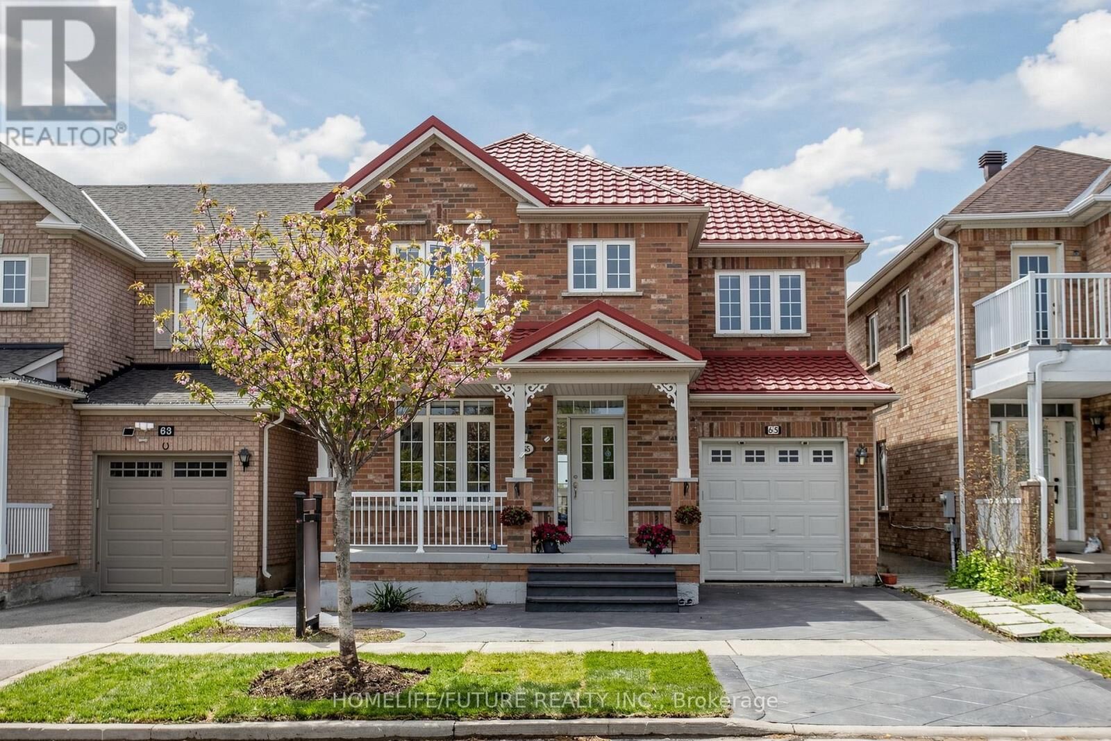 Photo de la propriété: 65 Maple Ridge Crescent ON L6E 1V2