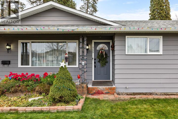 Property Photo: 755 Camelia Road BC V1X 3M9