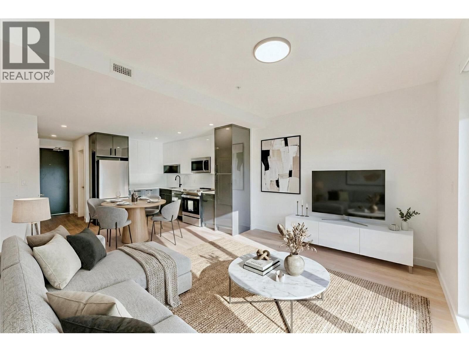 Property Photo:  1380 Pridham Avenue 309  BC V1Y 0P7 