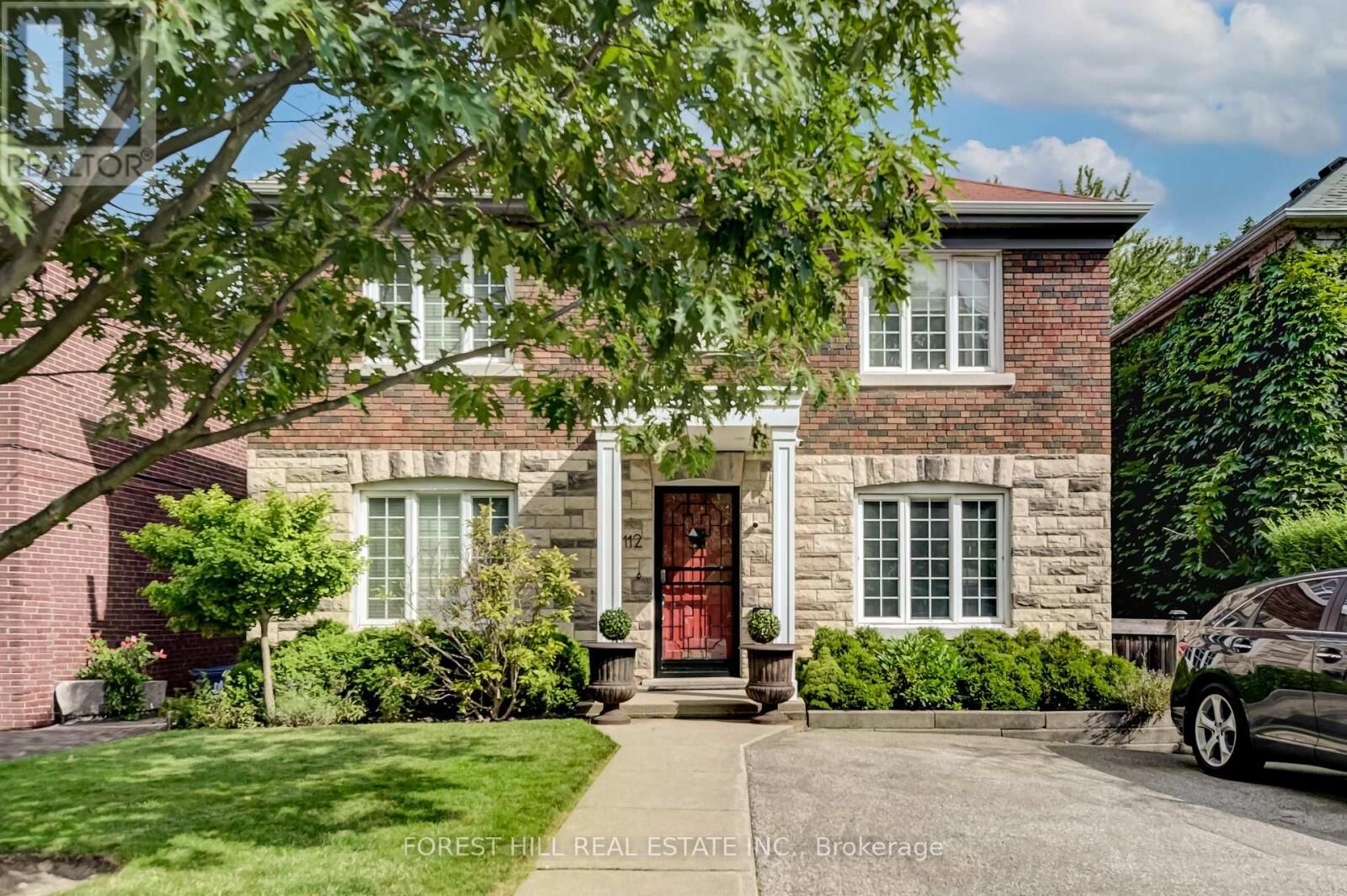 Property Photo:  112 Dewbourne Avenue  ON M6C 1Y7 