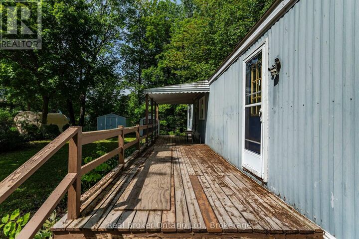 Property Photo:  5263 Elliott Sideroad 48  ON L4R 4K3 