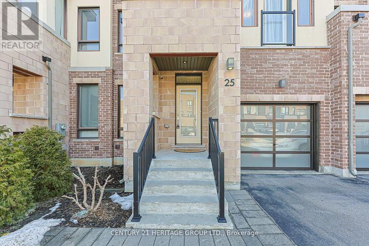 Property Photo:  25 Helliwell Crescent  ON L4E 1C7 