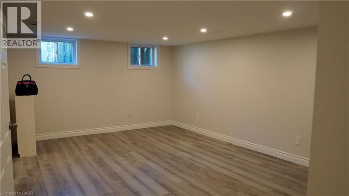 Property Photo:  12 Cecilia Court  ON L8T 2E9 