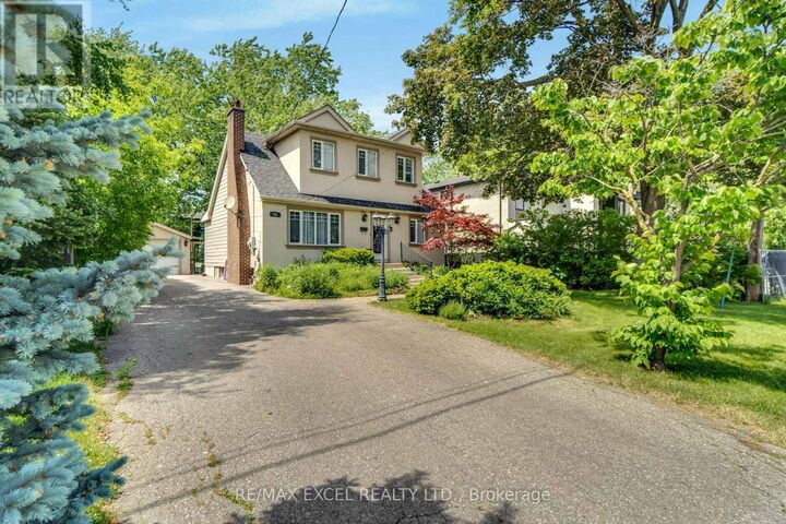 Property Photo:  381 Niar Avenue  ON L5G 1W2 