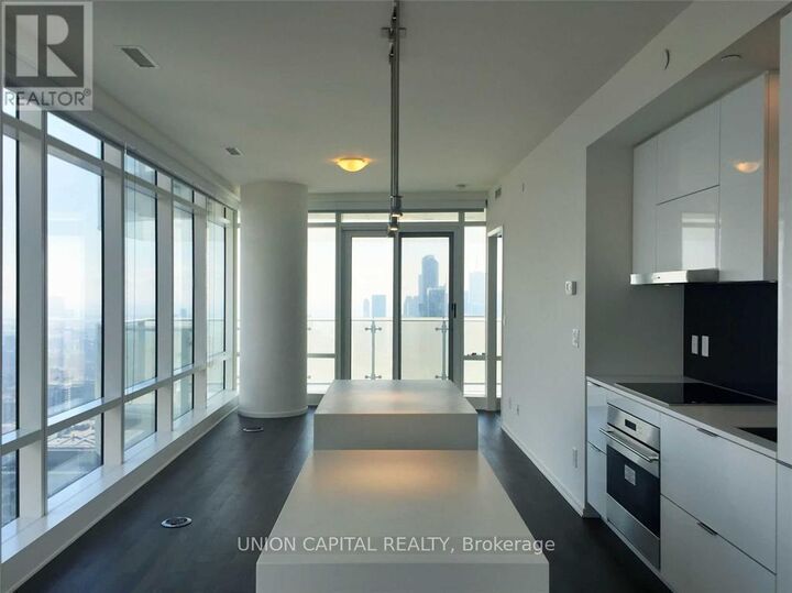 Property Photo: 1 Bloor Street East 5704 ON M4W 0A8