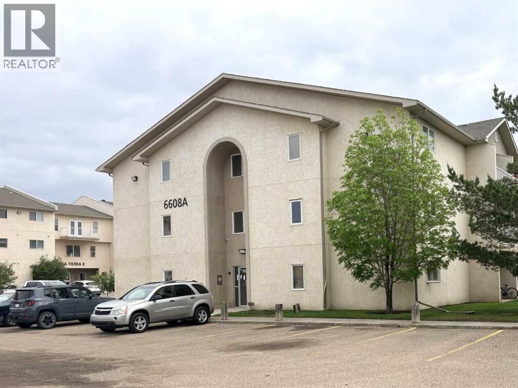 Property Photo:  6608 42 Street  AB T9V 3L1 