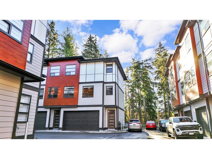 Photo de la propriété: 32970 Tunbridge Avenue 4 BC V2V 0J9
