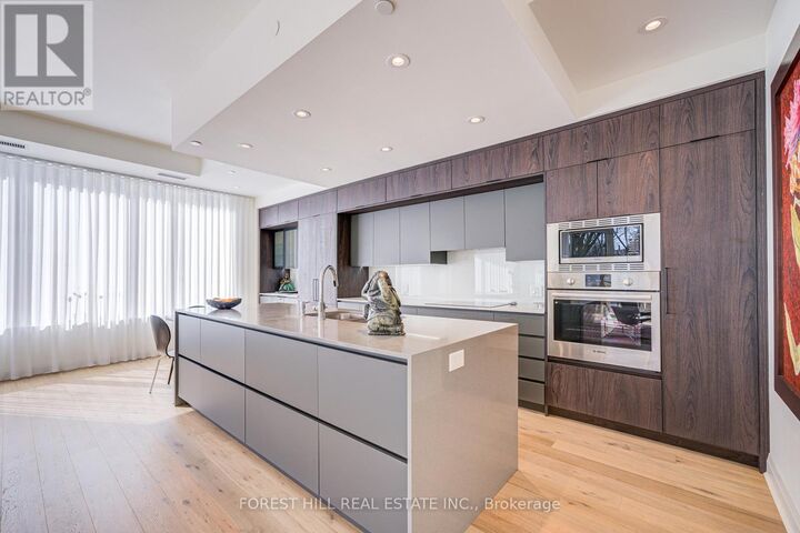 Property Photo:  151 Avenue Road 204  ON M5R 0B8 