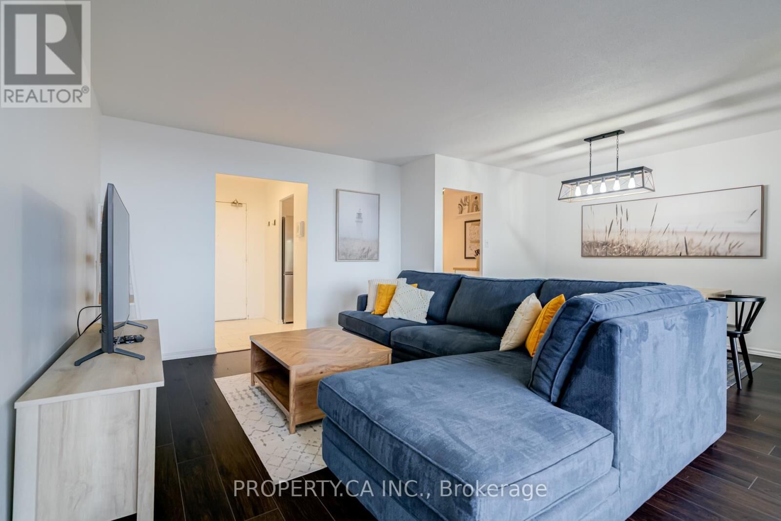 Property Photo:  85 Emmett Avenue 2008  ON M6M 5A2 