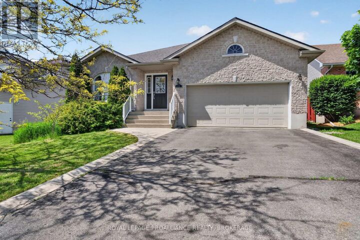 Property Photo:  18 McKeown Crescent  ON K7N 1Y3 