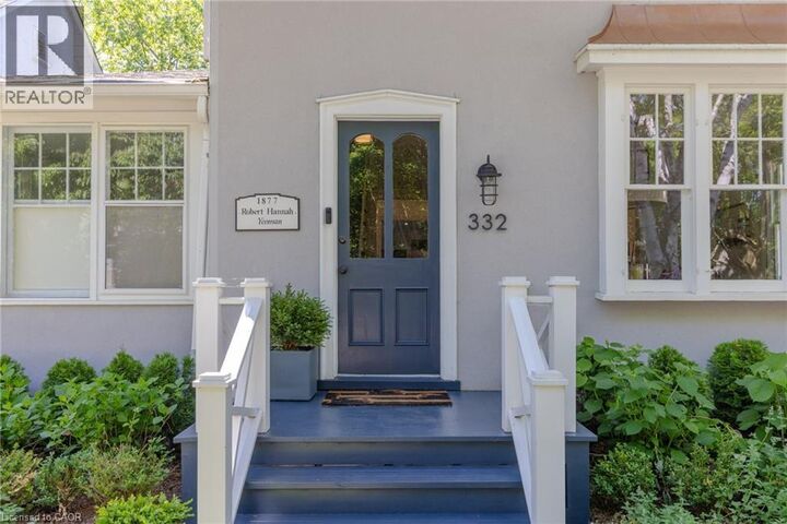 Photo de la propriété:  332 Palmer Avenue  ON L6J 1T3 
