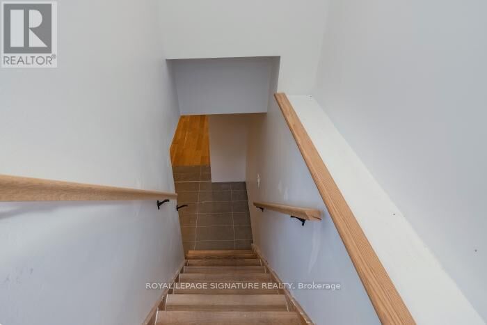 Property Photo: 14 Front Street South ON L5H 2C4