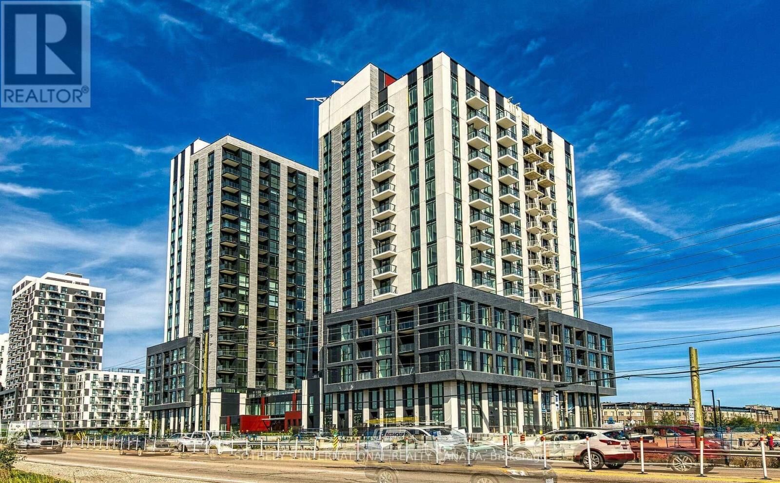 Property Photo:  3079 Trafalgar Road 1005  ON L6H 8C5 