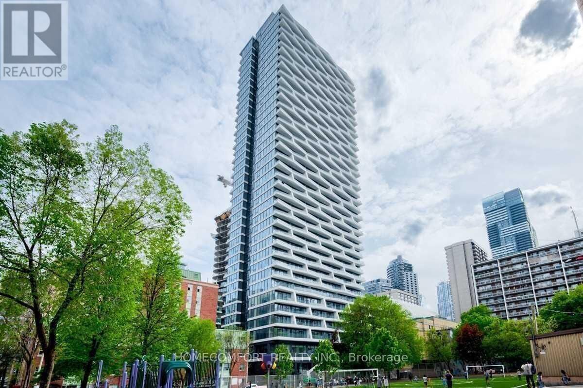 Property Photo:  85 Wood Street 621  ON M4Y 0E8 