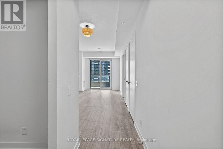 Property Photo: 108 Peter Street 2605 ON M5V 0W2