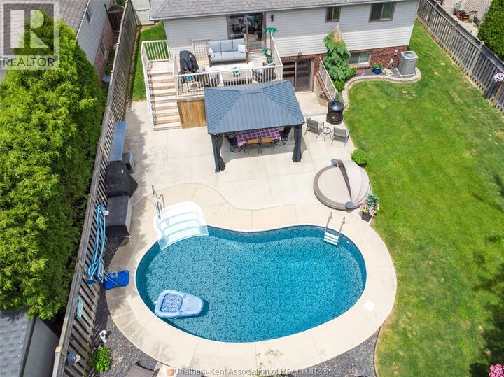 Property Photo:  40 Enclave Place  ON N7L 5R8 