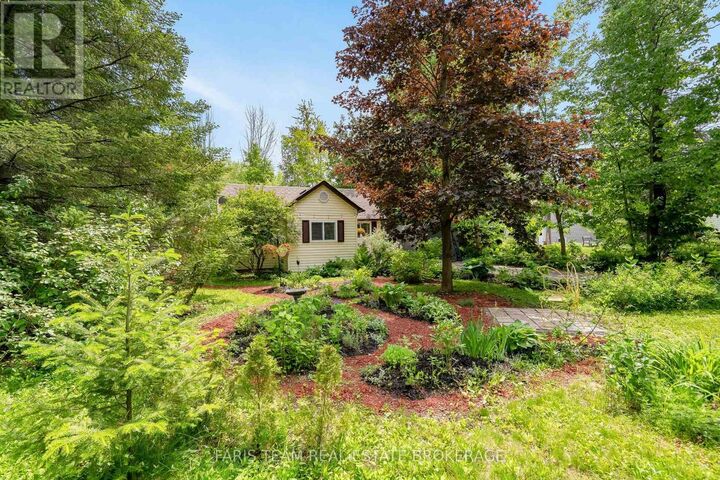 Property Photo:  745 James Street  ON L9S 2G6 