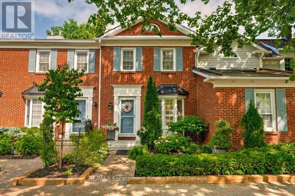 Property Photo:  1280 Maple Crossing Boulevard 11  ON L7S 2G2 