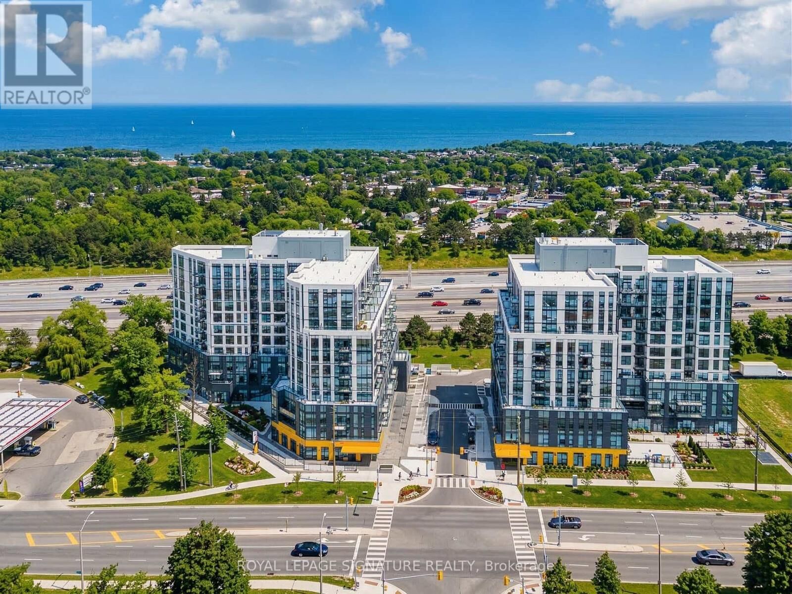 Property Photo:  7439 Kingston Road 815  ON M1B 0G1 