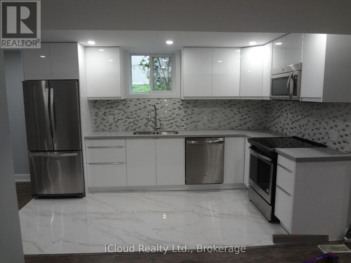 Property Photo: 28 Jill Crescent East ON M9B 6B3