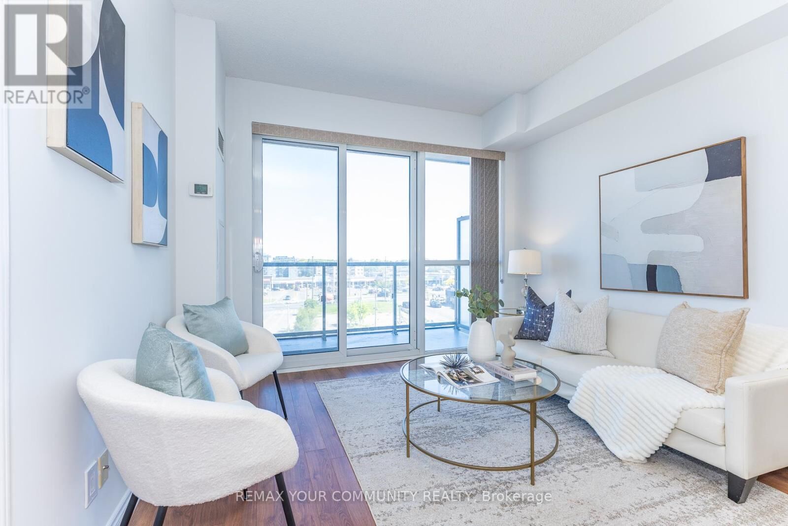 Property Photo:  15 James Findlay Way 706  ON M3M 0B3 