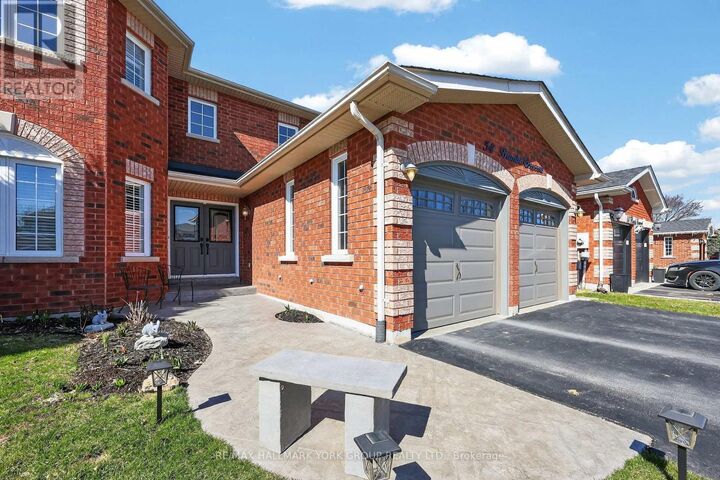 Property Photo:  54 Bambi Crescent  ON L4P 4C6 