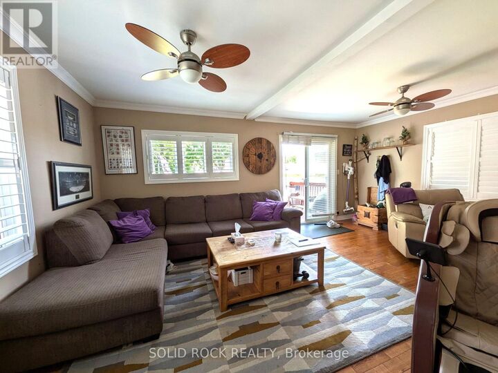 Property Photo:  68 Cree Avenue  ON M1M 1Z6 