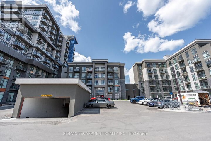 Property Photo:  470 Dundas Street East 225  ON L8B 2A6 