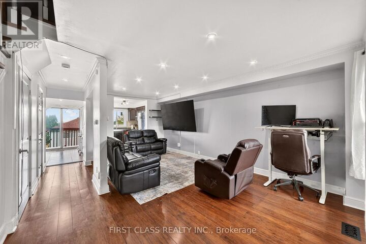 Property Photo:  2109 Denby Drive  ON L1X 1Y8 