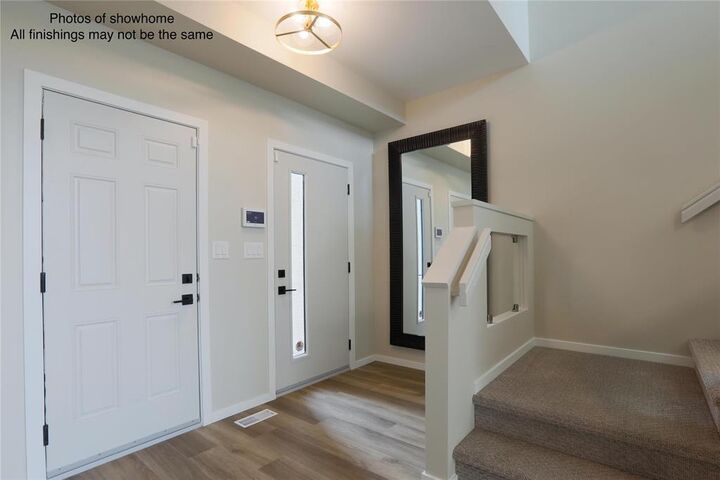 Property Photo: 324 Private Davy Drive MB R3W 0R6