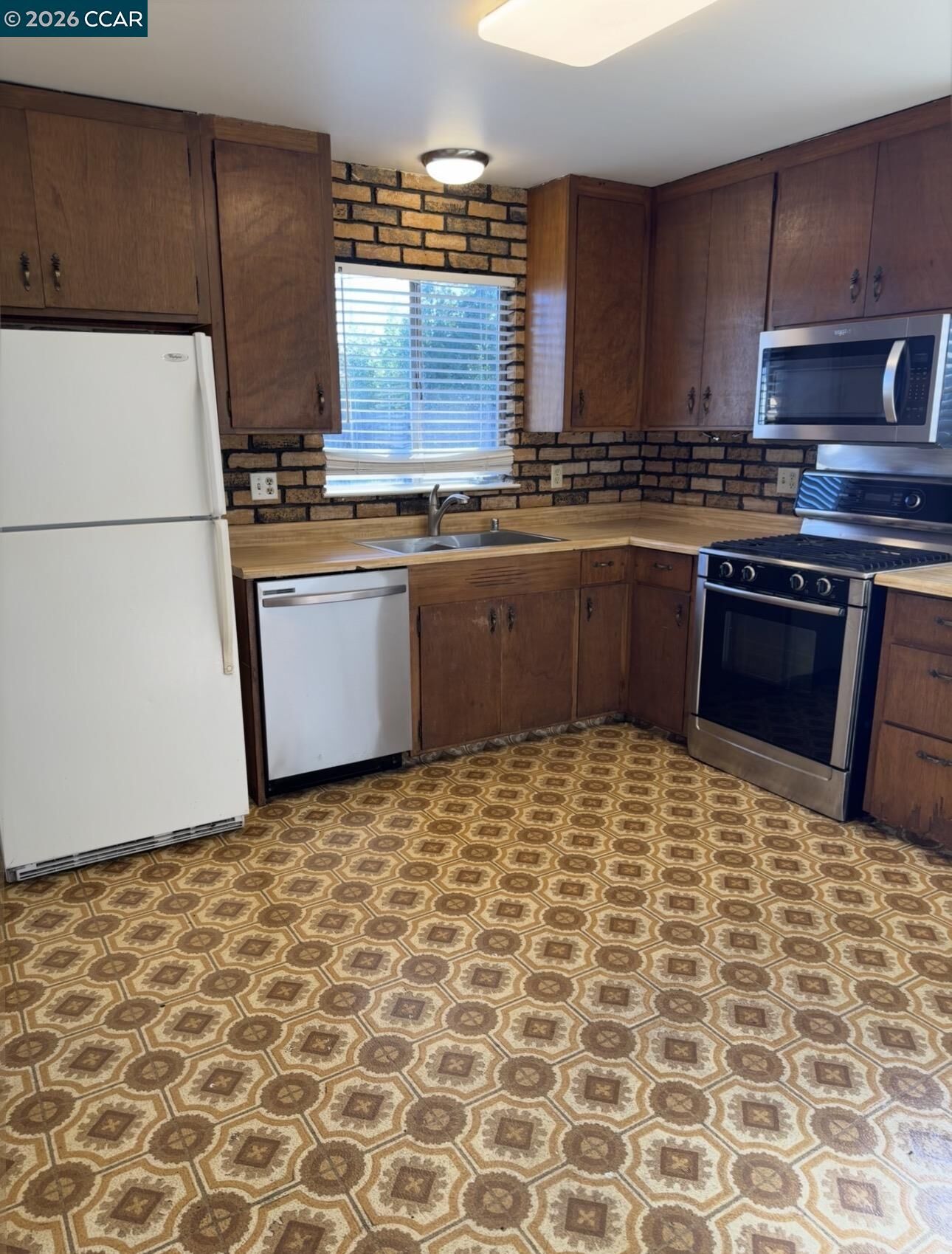 Property Photo: 2859 Foskett Ave CA 94520