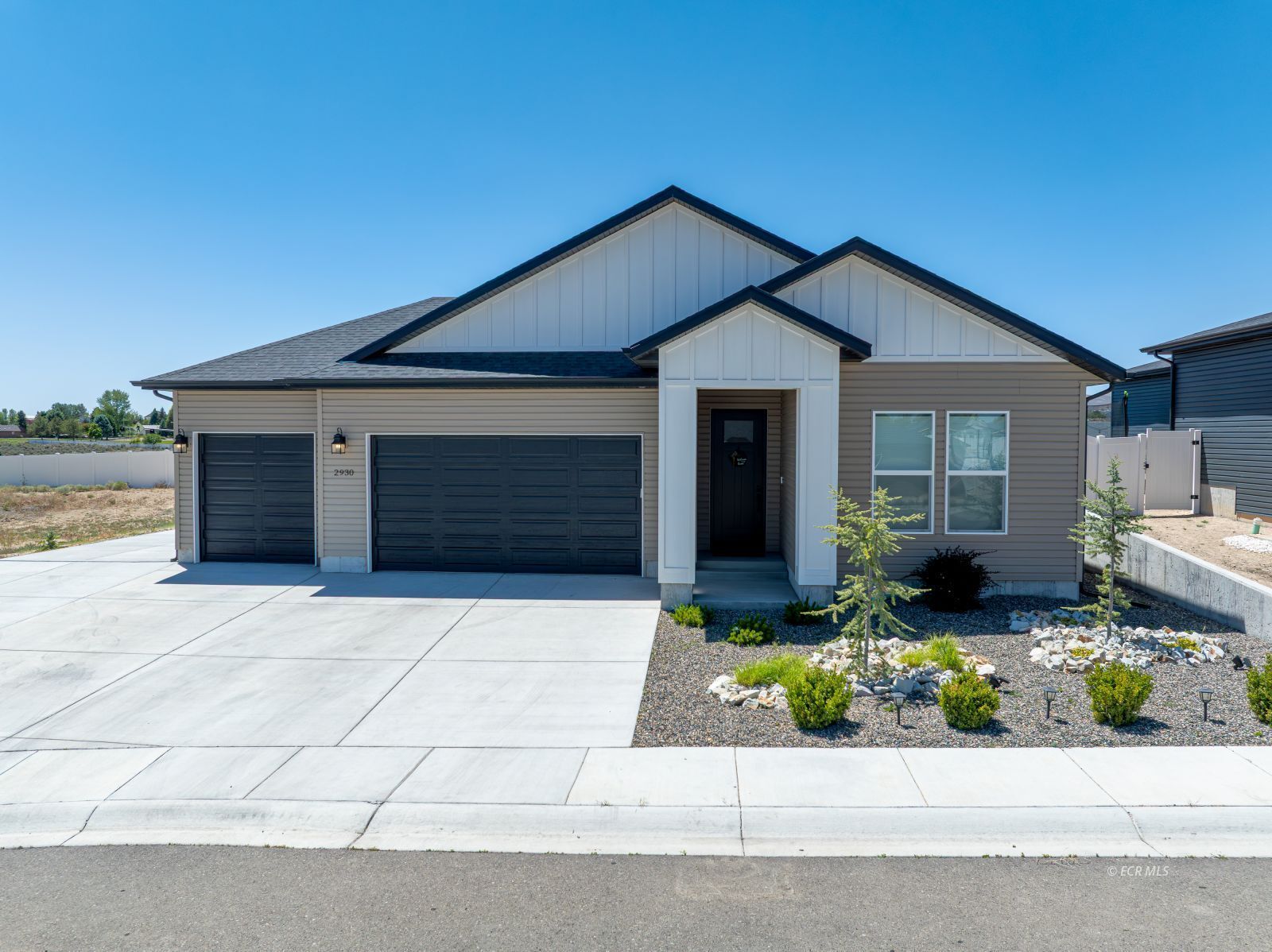 Property Photo: 2930 Eleanor Court NV 89801