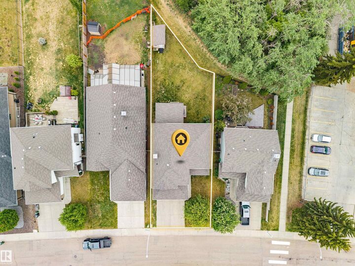 Property Photo:  57 Homestead Crescent NW  AB T5A 2Y1 