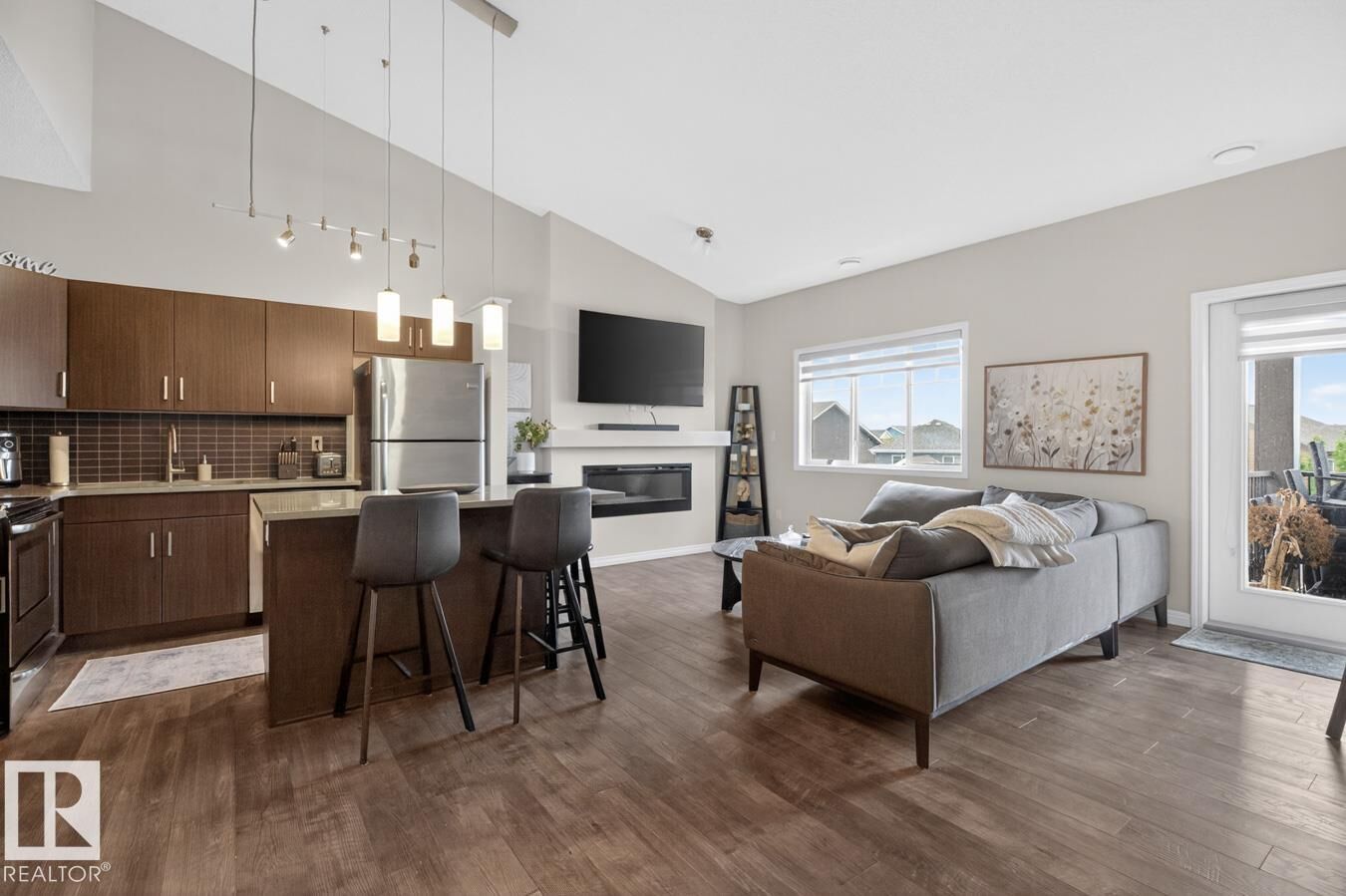 Property Photo:  3305 Orchards Link Link SW 15  AB T6X 2H1 