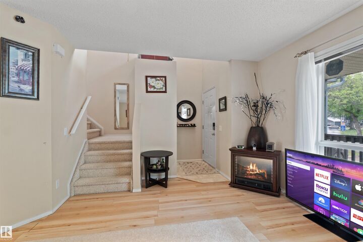 Property Photo: 10909 106 Street NW 3 AB T5H 4M7