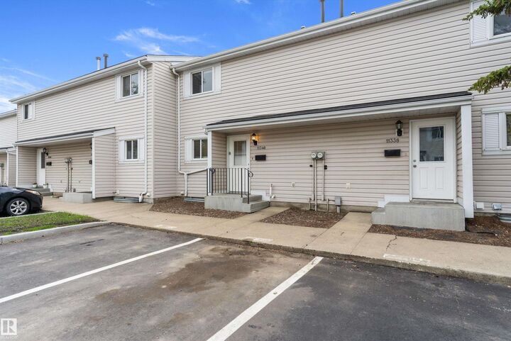 Property Photo:  11340 139 Avenue NW  AB T5X 3L4 