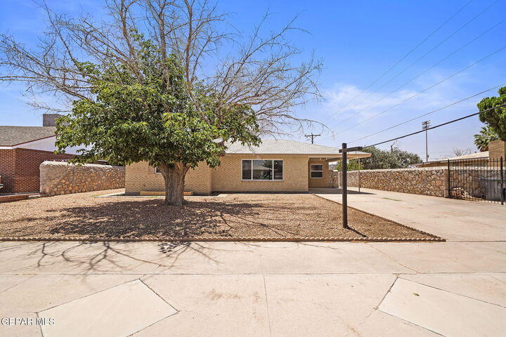 Property Photo:  8104 Dempsey Avenue  TX 79925 