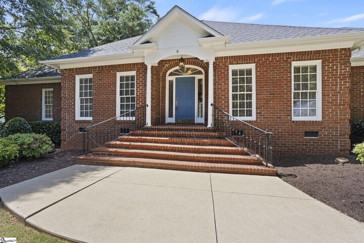 Property Photo: 4 Torrey Pine Court SC 29306