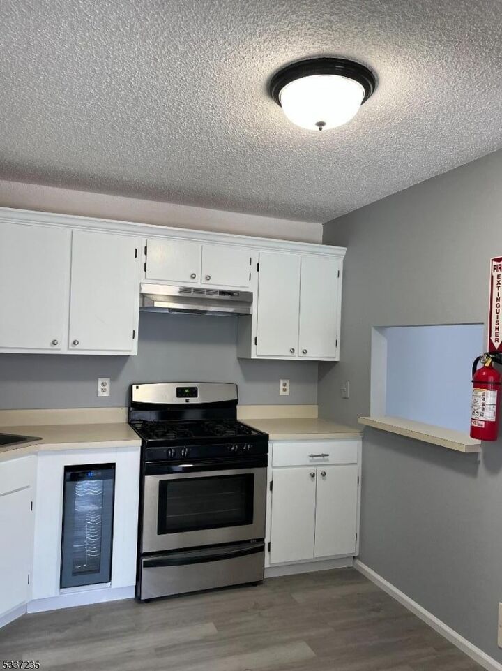 Property Photo: 260 Robertson Way NJ 07035