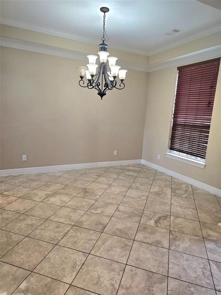 Property Photo:  10 Val Delsa Court  TX 77459 