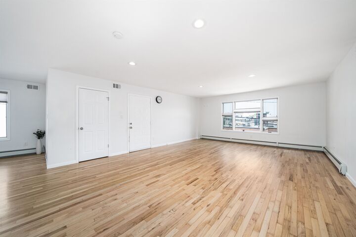 Property Photo:  139 Cambridge Ave 1  NJ 07307 