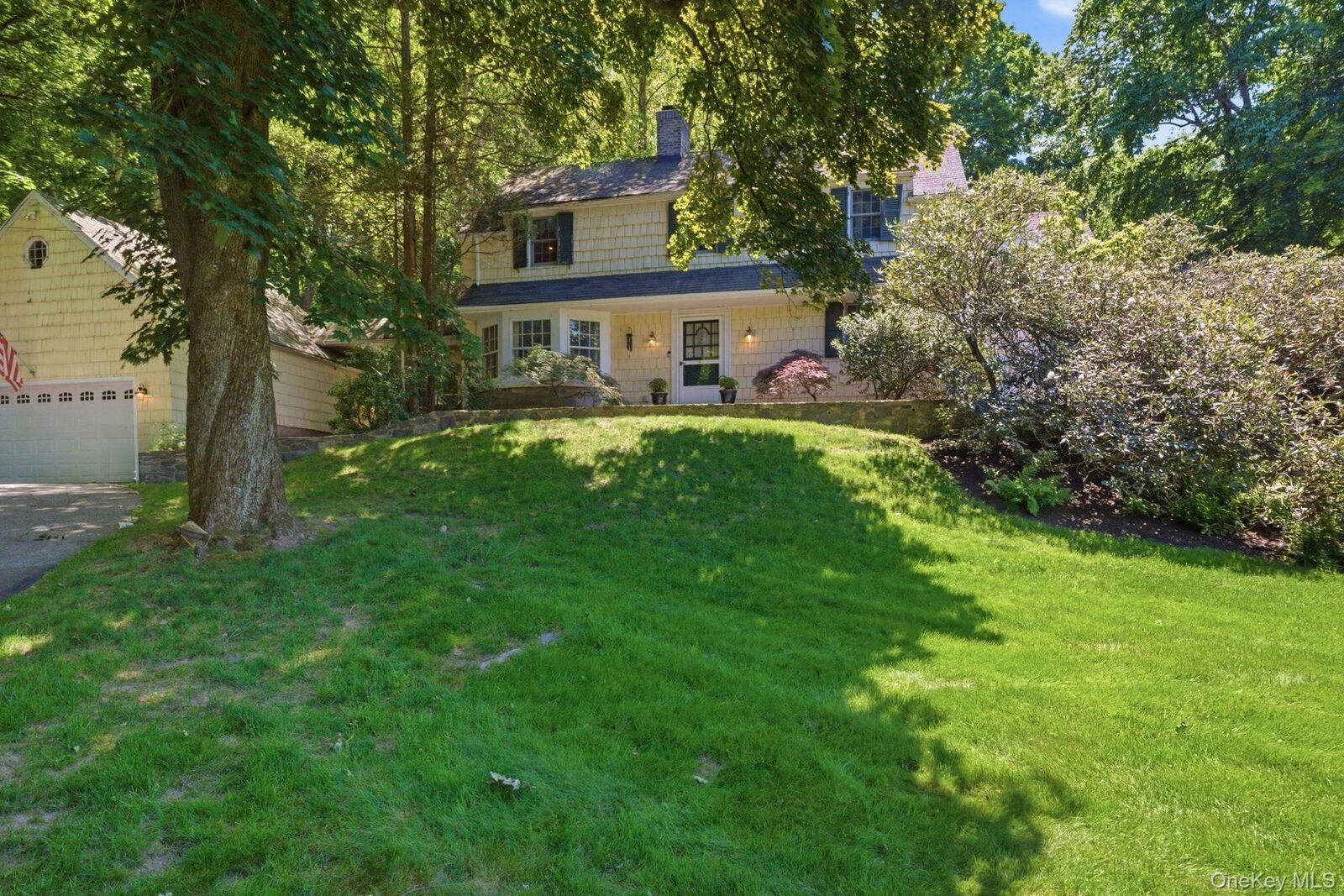 Property Photo:  2 Turner Drive  NY 10514 