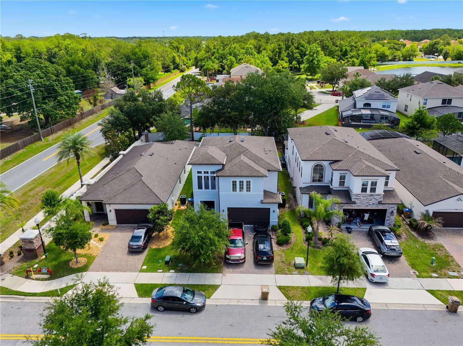 Property Photo: 1321 Arisha Drive FL 34746